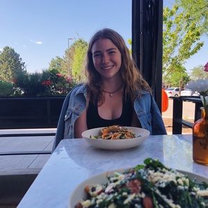 Meet your Posher, Brooke